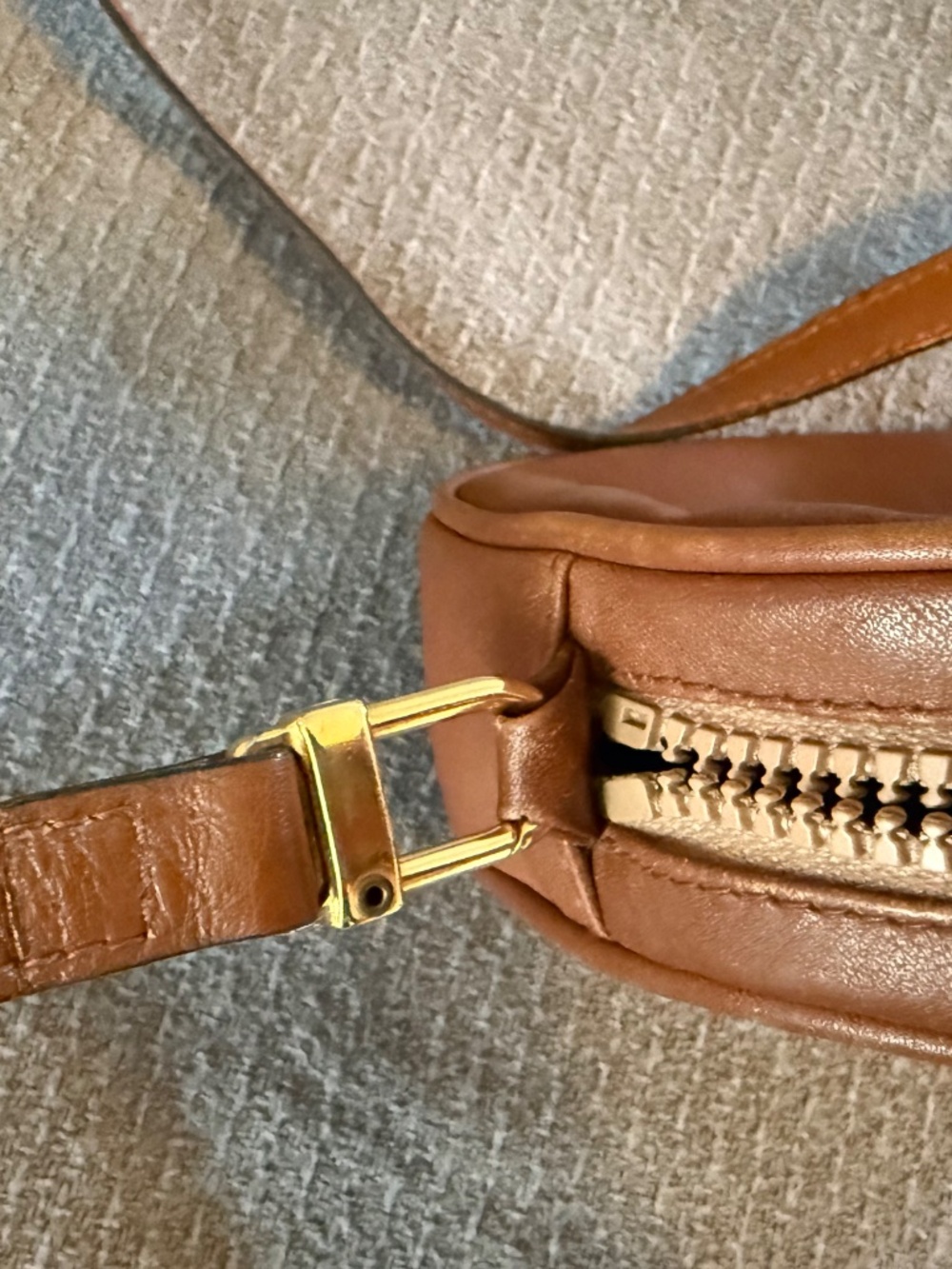 Celine Vintage Crossbody - Picture 7 of 9